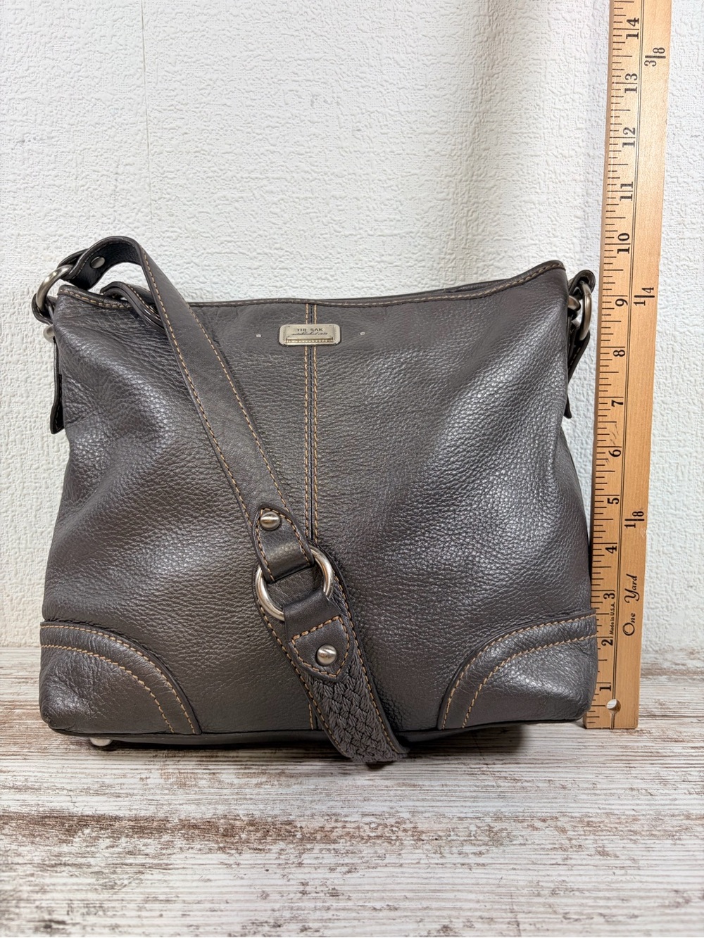 The Sak Pebbled Leather Hobo Shoulder Bag – Pewter Gray